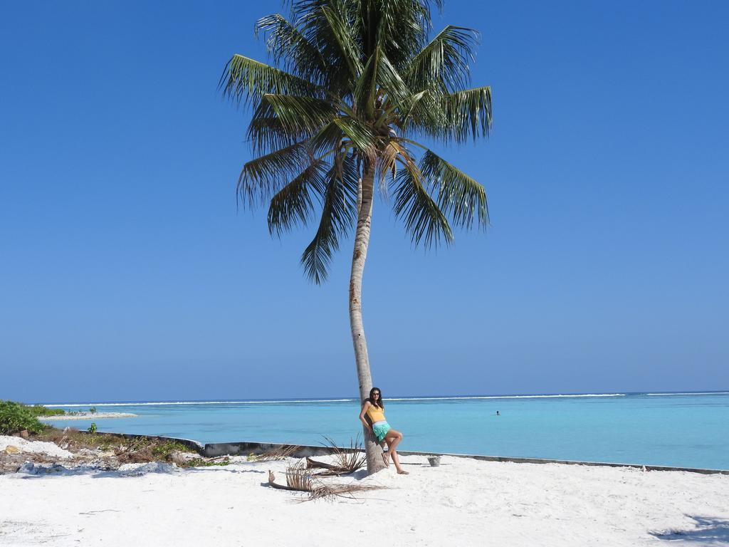 Natural Surf House Albergue Himmafushi Exterior foto