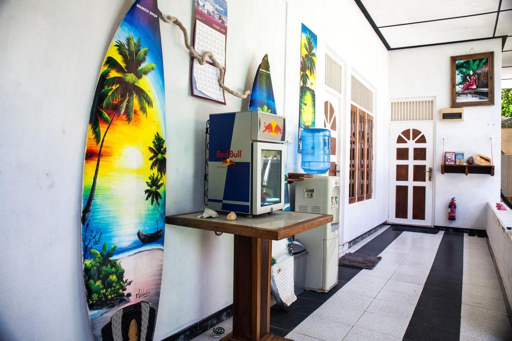 Natural Surf House Albergue Himmafushi Exterior foto